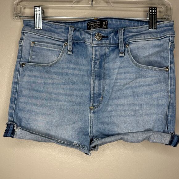 Abercrombie & Fitch Light Wash High Rise Denim Stretch Shorts Size 2/ 26 Waist - Picture 1 of 3